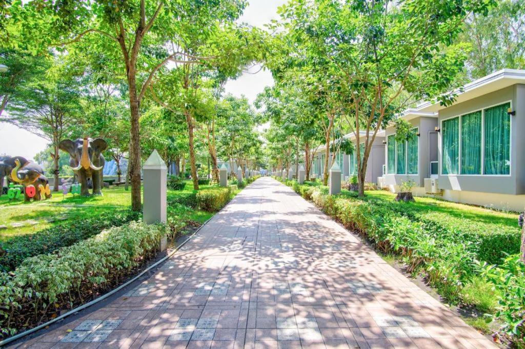 Thaiasia Goldensea Resort Phra Nakhon Si Ayutthaya Buitenkant foto