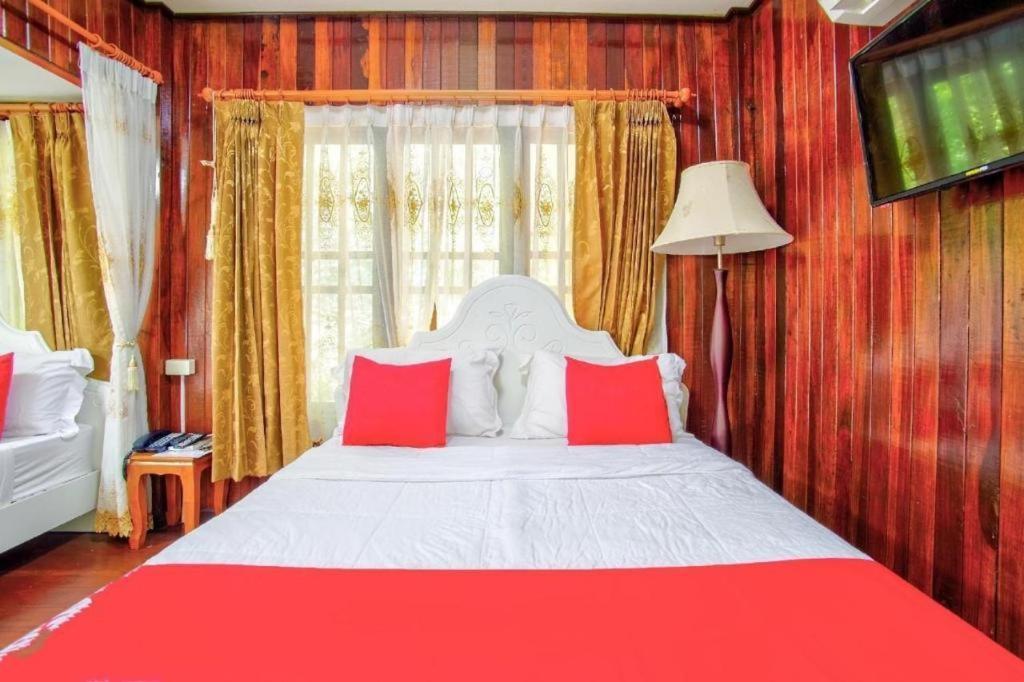 Thaiasia Goldensea Resort Phra Nakhon Si Ayutthaya Buitenkant foto