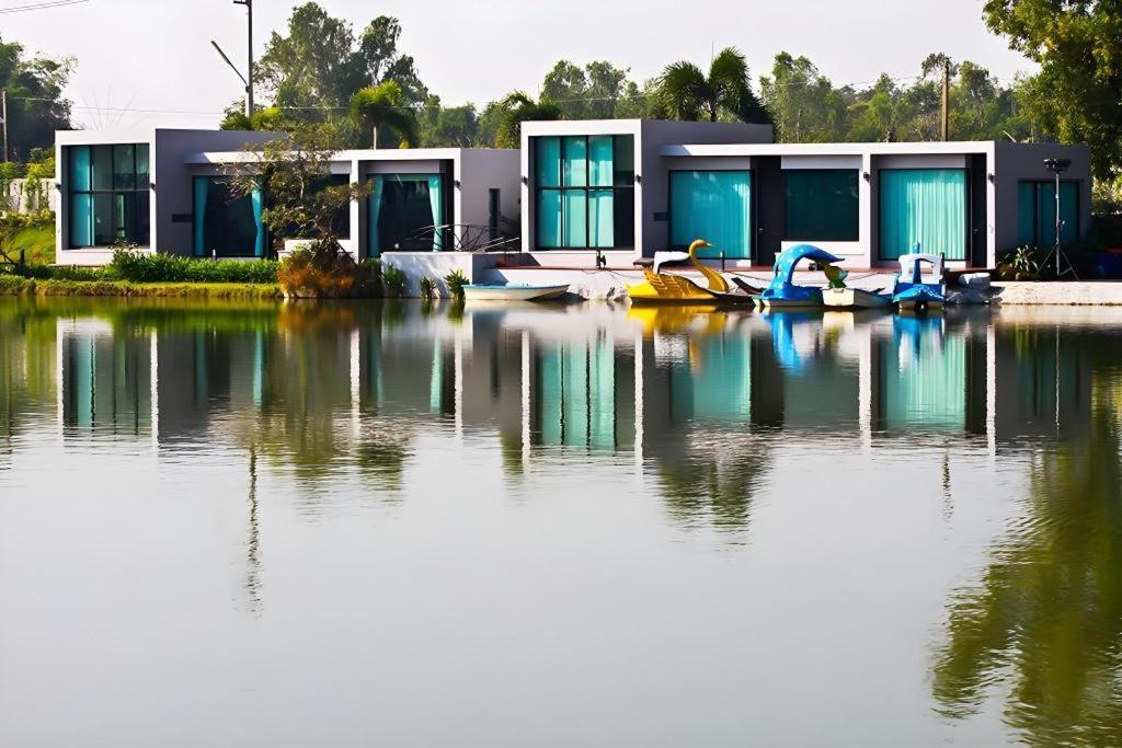 Thaiasia Goldensea Resort Phra Nakhon Si Ayutthaya Buitenkant foto